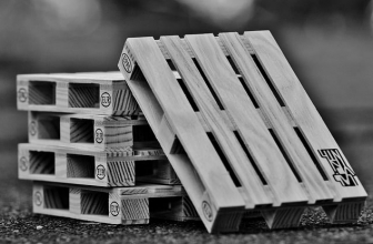 Comment fabriquer une table de jardin en palettes de bois ?