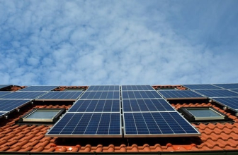 Comment les panneaux solaires réduisent-ils vos factures d&rsquo;énergie ?